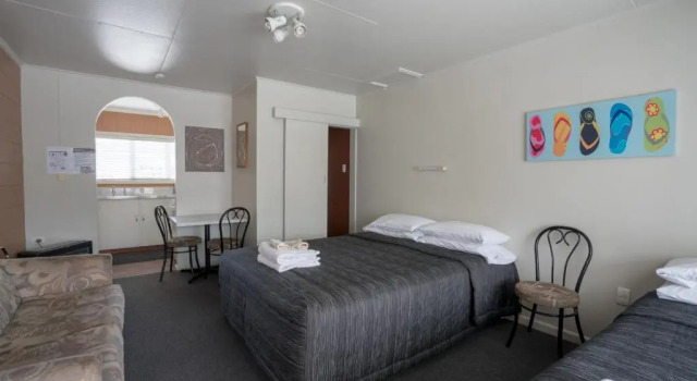 Двухместные апартаменты c 1 комнатой Sierra Beachfront Motel