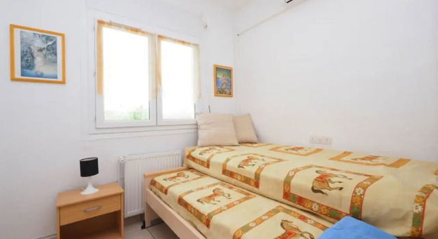 354-casa al Canal,amarres, Piscina, Забронировать Отель Отели Alt Empordà с парковкой, Парковка