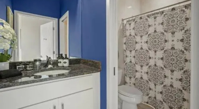 Luxe on 5th | Old Town Alexandria, Забронировать Апартаменты/квартира Старый город Александрии Виргиния