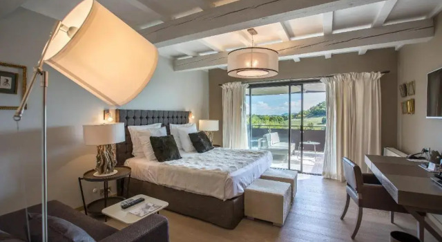 Номер Deluxe La Bastide Saint Georges
