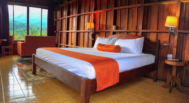 Arenal Roca Lodge, Rezerwuj Hotel Hotele w Fortuna z parkingiem, Parking
