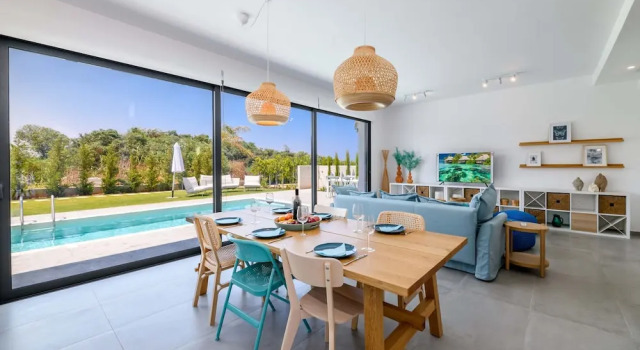 Вилла By The Beach - Blue Topaz Villa