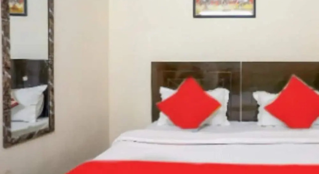 Hotel Perfect Inn, Забронировать Отель Отели Нью-Дели с парковкой, Парковка