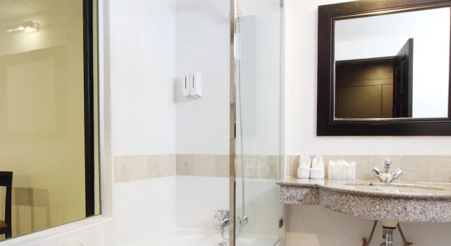 Семейный номер Standard с балконом Siam Piman Hotel