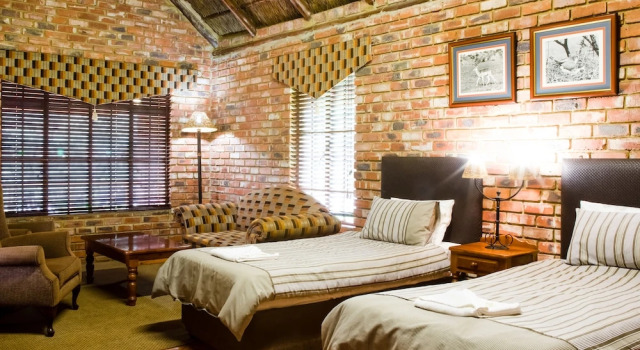 Шале Elgro River Lodge