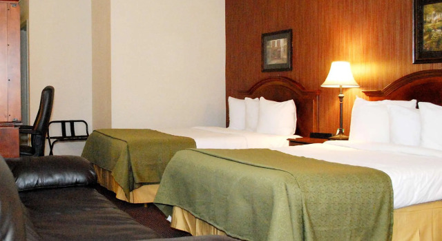 Четырёхместный люкс Travel Inn - Watertown NY