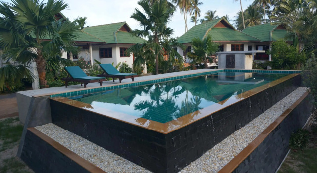 Baan Nok Suan Resort