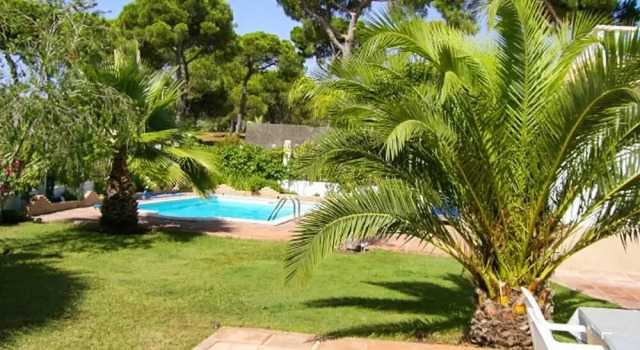 House With One Bedroom In Huelva, Nuevo Portil, With Shared Pool