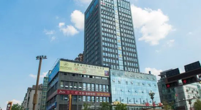 Tiancheng Millennium lnternational Hotel, Book Hotel Hoteller i Neijiang med pool, Swimmingpool