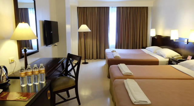 Hotel Supreme Convention Plaza