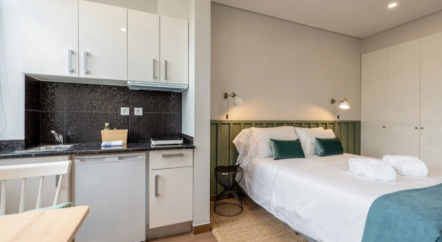 Студия Feel Porto Wine Essence Apartments