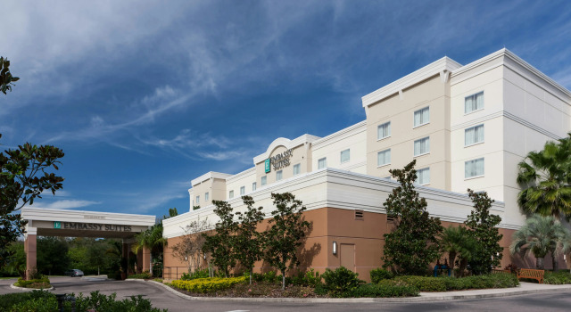 Embassy Suites by Hilton Tampa Brandon, Prenota Hotel Hotel a Lithia con piscina, Piscina