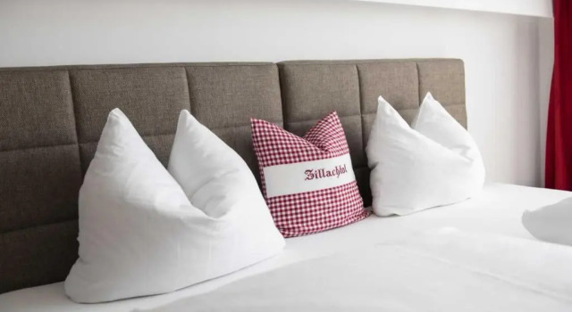 Трёхместный номер Standard Hotel Neuwirt