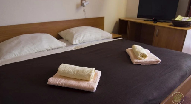 Park Hotel Intenzíva, Book Hotel Hoteller i Stupava med parkering, Parkering