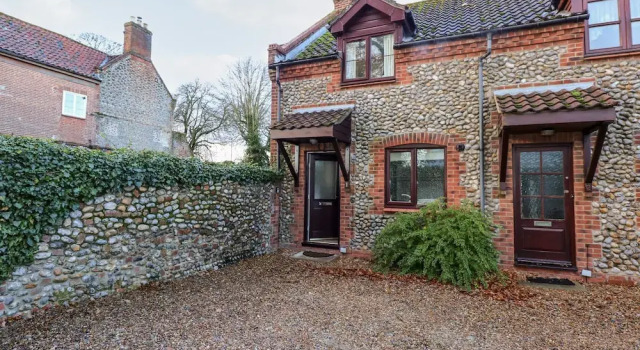 1 Crowlands Cottages