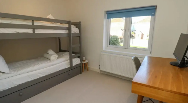 1 Star Cottages