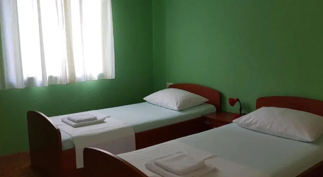 Apartment Antonio, Varaa Huoneisto Hotellit Split-Dalmatia pysäköinnillä, Pysäköinti