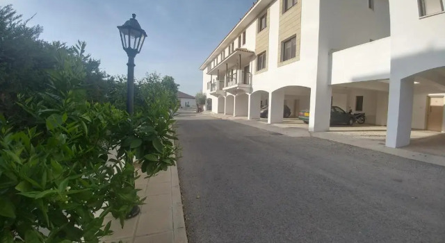 Emerald Heights, Book Hotel Hoteller i Tersefanou med parkering, Parkering