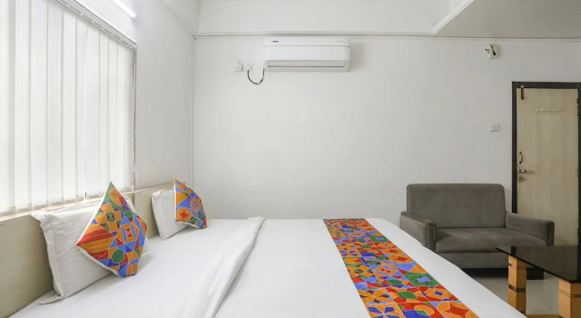 Номер Luxury Fabhotel Vinayak Inn