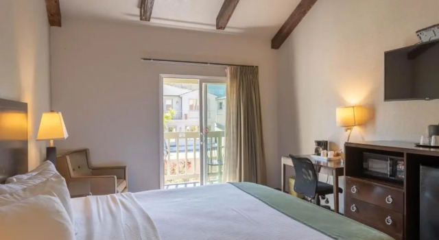 Номер Standard Cannery Row Inn