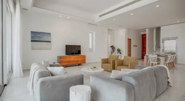 Blue Waves Protaras Beachfront Villa 3