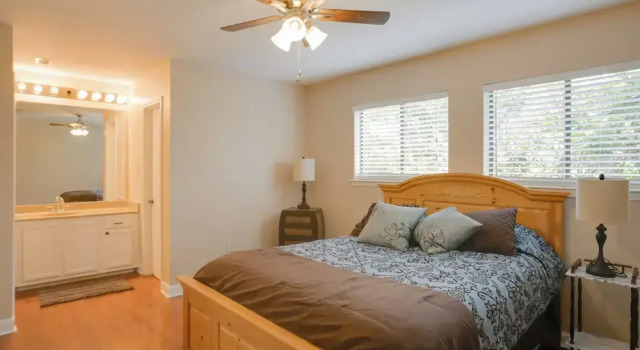Baton Rouge Townhome w/ Pool Access - 7 Mi to Lsu!