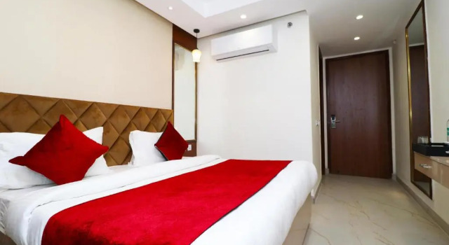 Двухместный номер Deluxe Hotel Leo Saffron