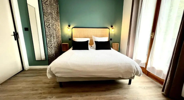 Двухместный номер Standard с балконом Hôtel les Chaumettes