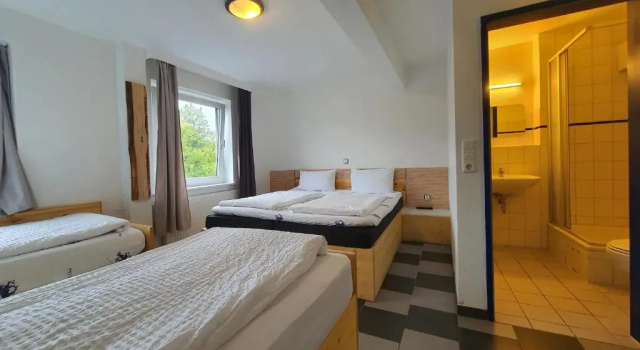 Четырёхместный номер Standard Ambiente by Next Inn
