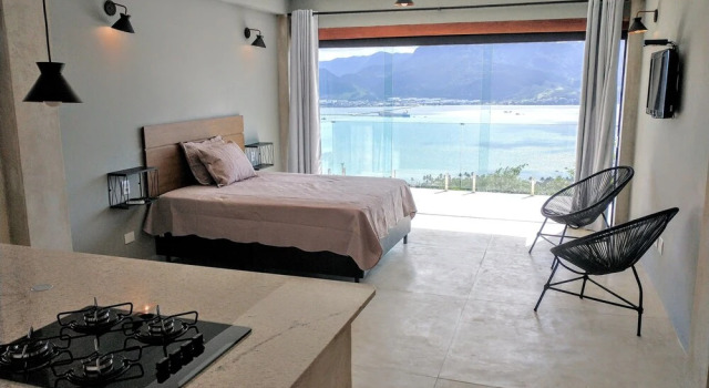 Casa Natu Ilhabela Mirante, Забронировать Отель Отели Ильябела 4 звезды, рядом с Пляж Итагуасу, 4*