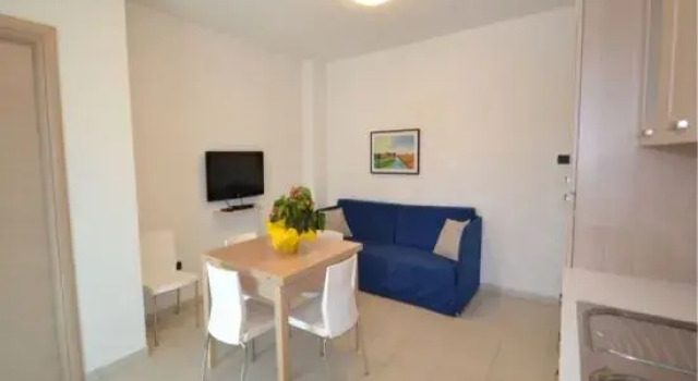 Апартаменты Bright and Modern Apartment