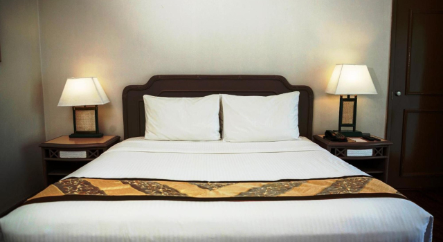 Waterfront Insular Hotel Davao, Rezervovat Hotel Hotely v Davao se snídaní, Snídaně