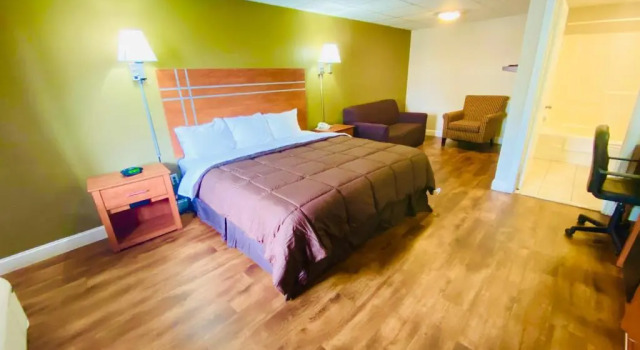 Номер Standard Red Roof Inn & Suites Swansea