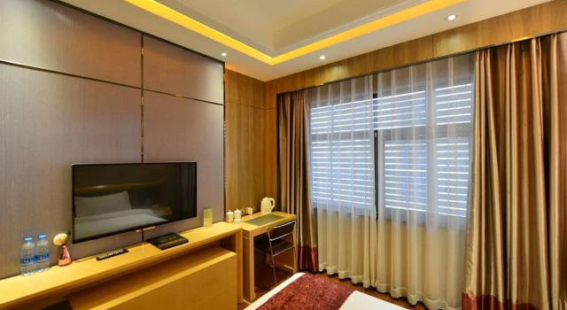 Jinshi Building Hotel, Book Hotel Hoteller i Beijing Province med parkering, Parkering