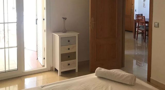 Espectacular residencial en 1ª linea con piscina