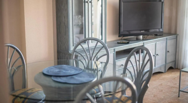 R129 Apartamento con terraza y piscina comunitaria cerca de la playa, Prenota Appartamento Calafell El Baix Penedès