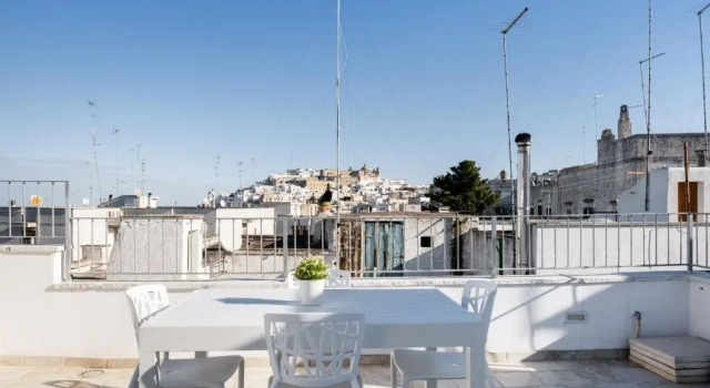 Коттедж с 2 комнатами GuestHost - Sogno Ostunese Terrace Apartment