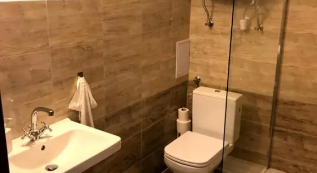 Dany Rose Apartman, Buchen Sie Ferienwohnung Eger 