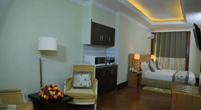 Студия Bonanza Addis Hotel