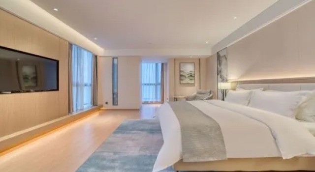 Полулюкс Zhongguancun International Hotel