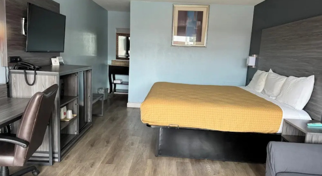 Двухместный номер Standard Red Carpet Inn & Suites - Danville
