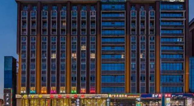 Zhongmu Oak Bay Hotel, Rezervovat Hotel Čeng-čou Henan