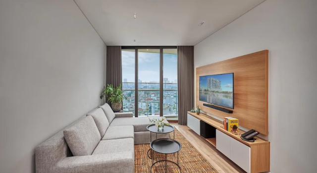 Номер Premier с 2 комнатами с видом на озеро PARKROYAL Serviced Suites Hanoi