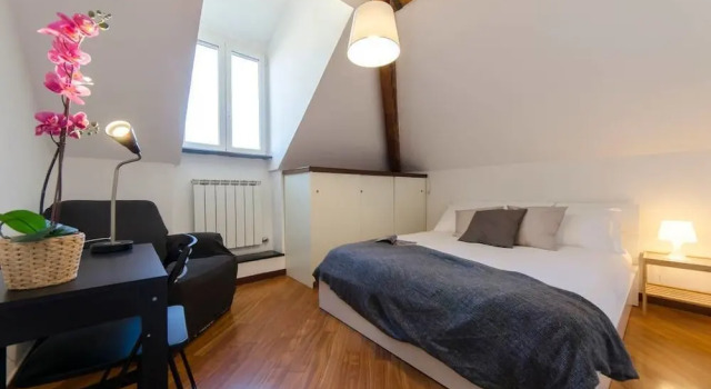 Hintown Privilege Flat