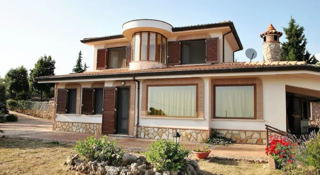Uva & Stelle Maison Detached Villa in the Hills of Sperlonga, Rezervovat Vila Hotely v Lazio s parkováním, Parkování