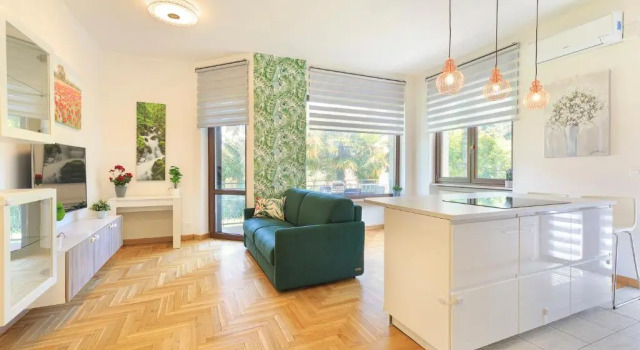 Casa Nives - by Impero House, Prenota Hotel Stresa 