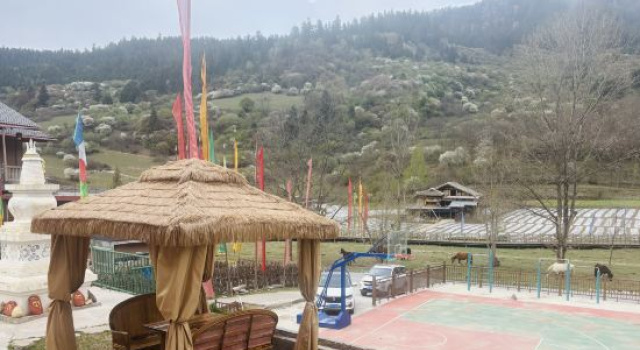 Sanggulang Tibetan Homestay (Jiuzhaigou), Prenota Hotel Hotel a Ngawa con parcheggio, Parcheggio