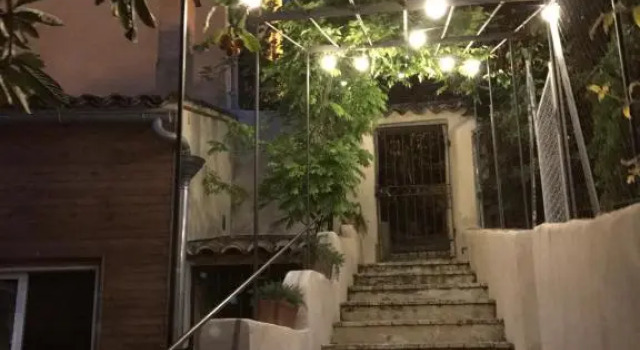 Hotel Restaurant Le Moulin à Huile, Забронировать Отель Везон-ла-Ромен Воклюз