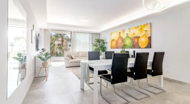 Inf4.2p - Modern City Apartment Near the Beach, Забронировать Апартаменты/квартира Эстепона Коста-дель-Соль, рядом с Пляж Рада