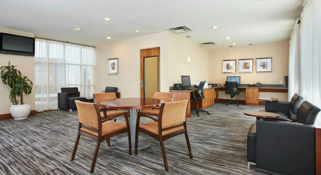 Embassy Suites Parsippany, Забронировать Отель Отели и гостиницы Парсипанни, Отель